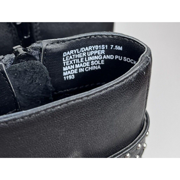 Steve Madden Daryl Heeled Bootie Black Leather Side Zip Buckle Accent Size 7.5 - Picture 12 of 14